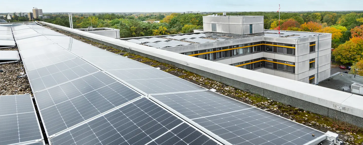 Photovoltaikanlage auf dem Krankenhausdach