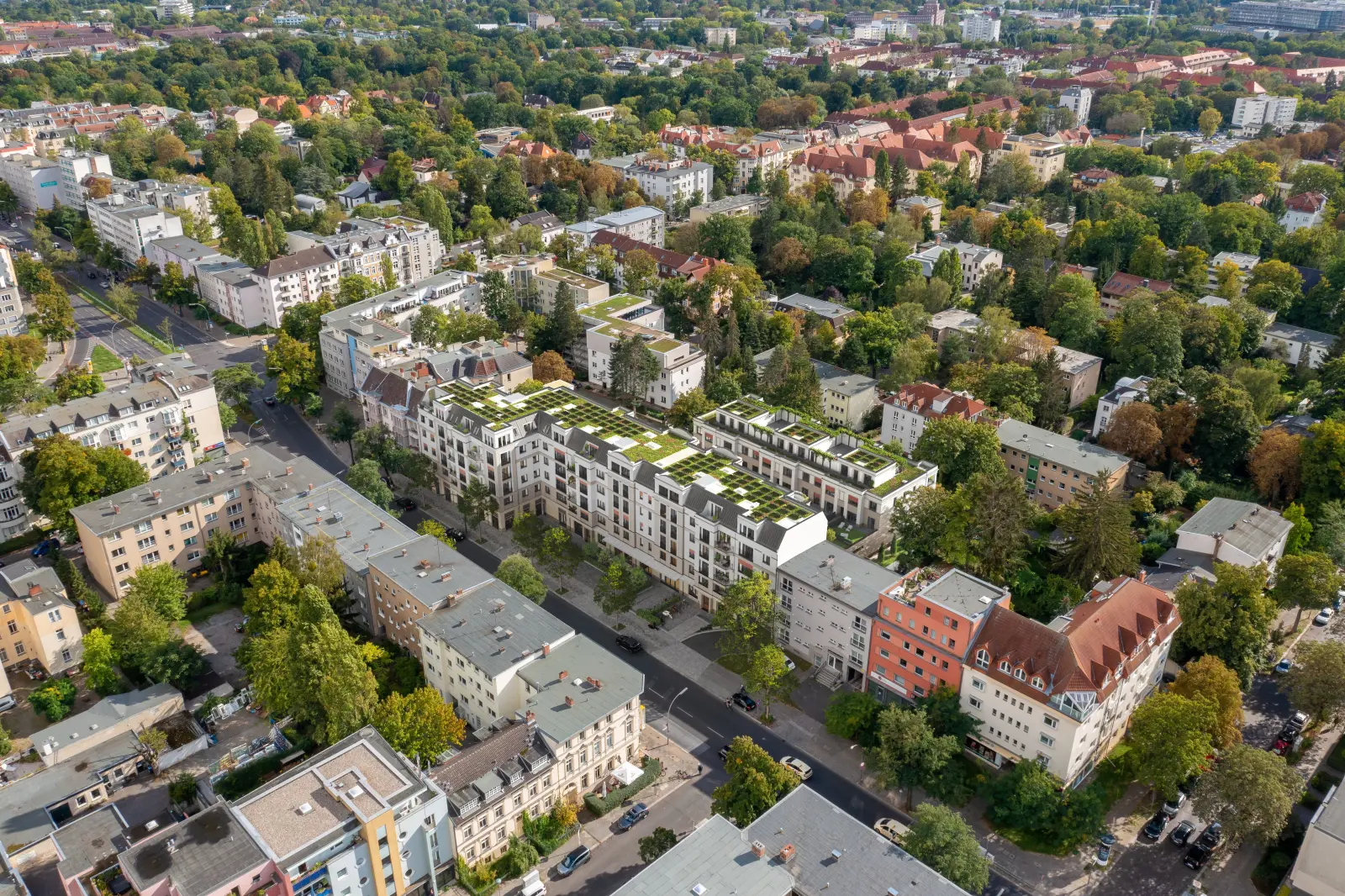 Visualisierung: Luftansicht des Neubauquartiers Karllotta in Berlin-Steglitz. Bild mit KI erstellt.